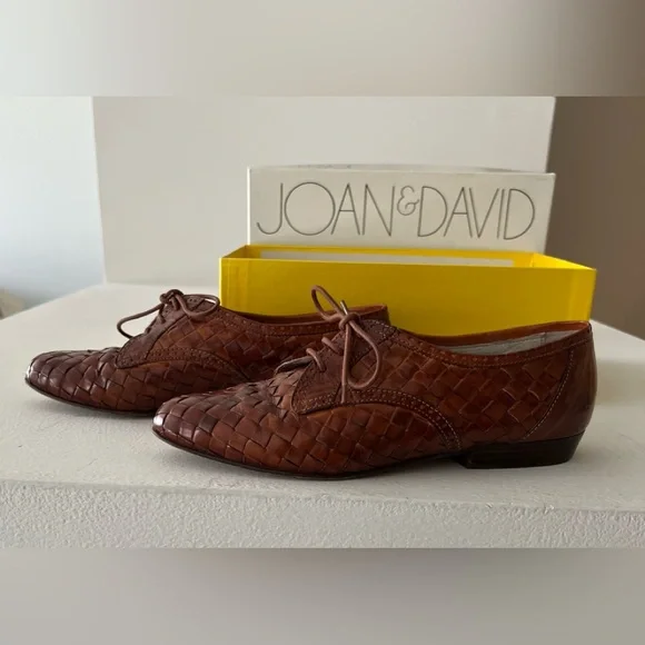 Vintage Joan & David Women’s Leather Shoes - European Size 8 1/2. - Picture 1 of 16